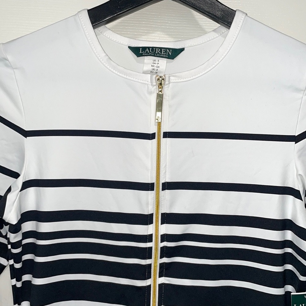 Lauren Ralph Lauren Gradient Stripe Long Sleeve Rashguard 2 Piece Swimsuit - Picture 10 of 16